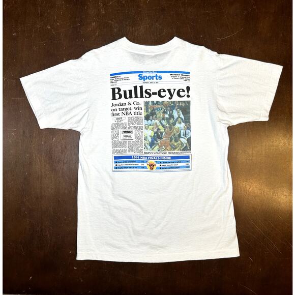 VTG 1991 NBA Chicago Bulls Michael Jordan Newspaper Print Shirt - Picture 14 of 14
